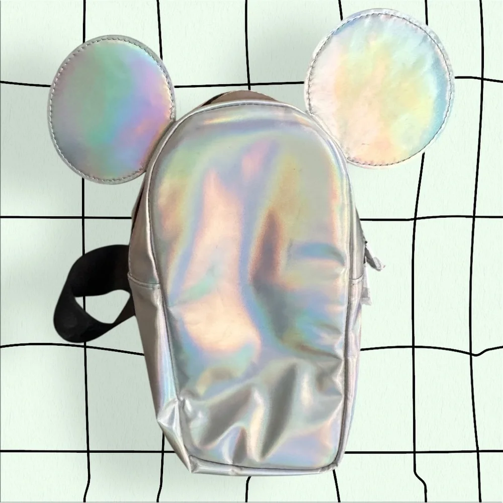 Disney x Corkcicle Mickey Mouse Crossbody Bag - Picture 3 of 9